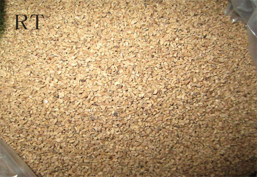 果殼濾料廠家關心環境拒絕污染--鄭州一下水道溢出的紅色液體